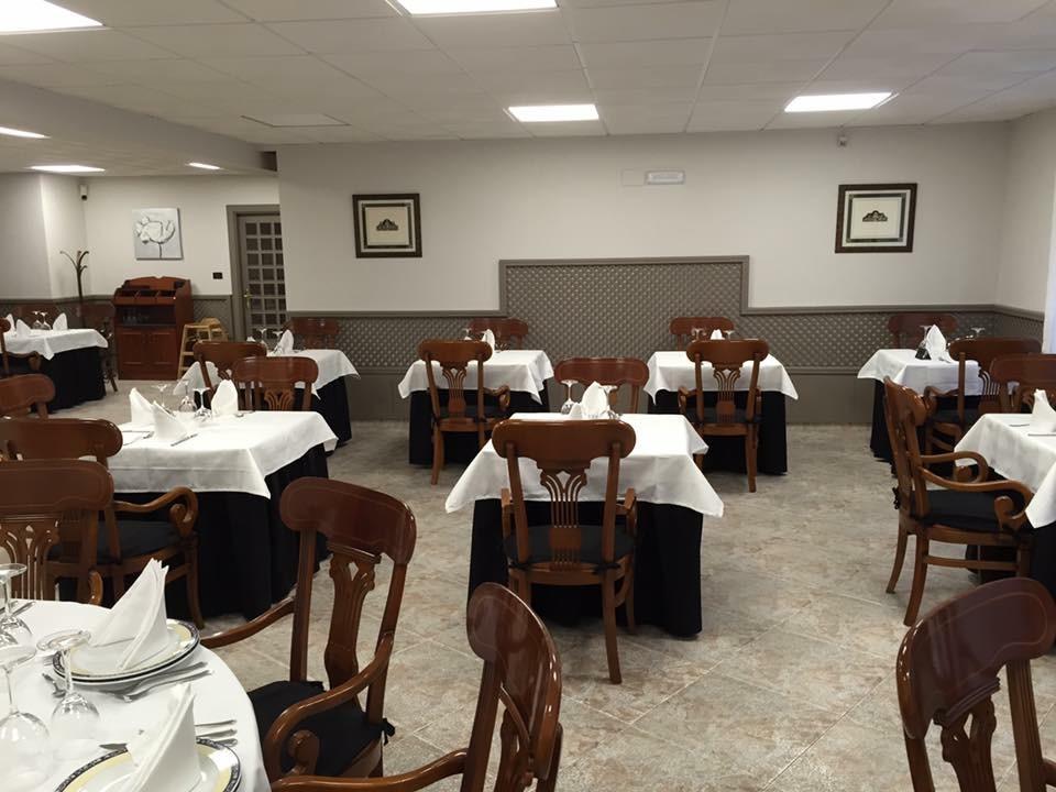 Hotel Restaurante Derby O Carballiño Exterior foto